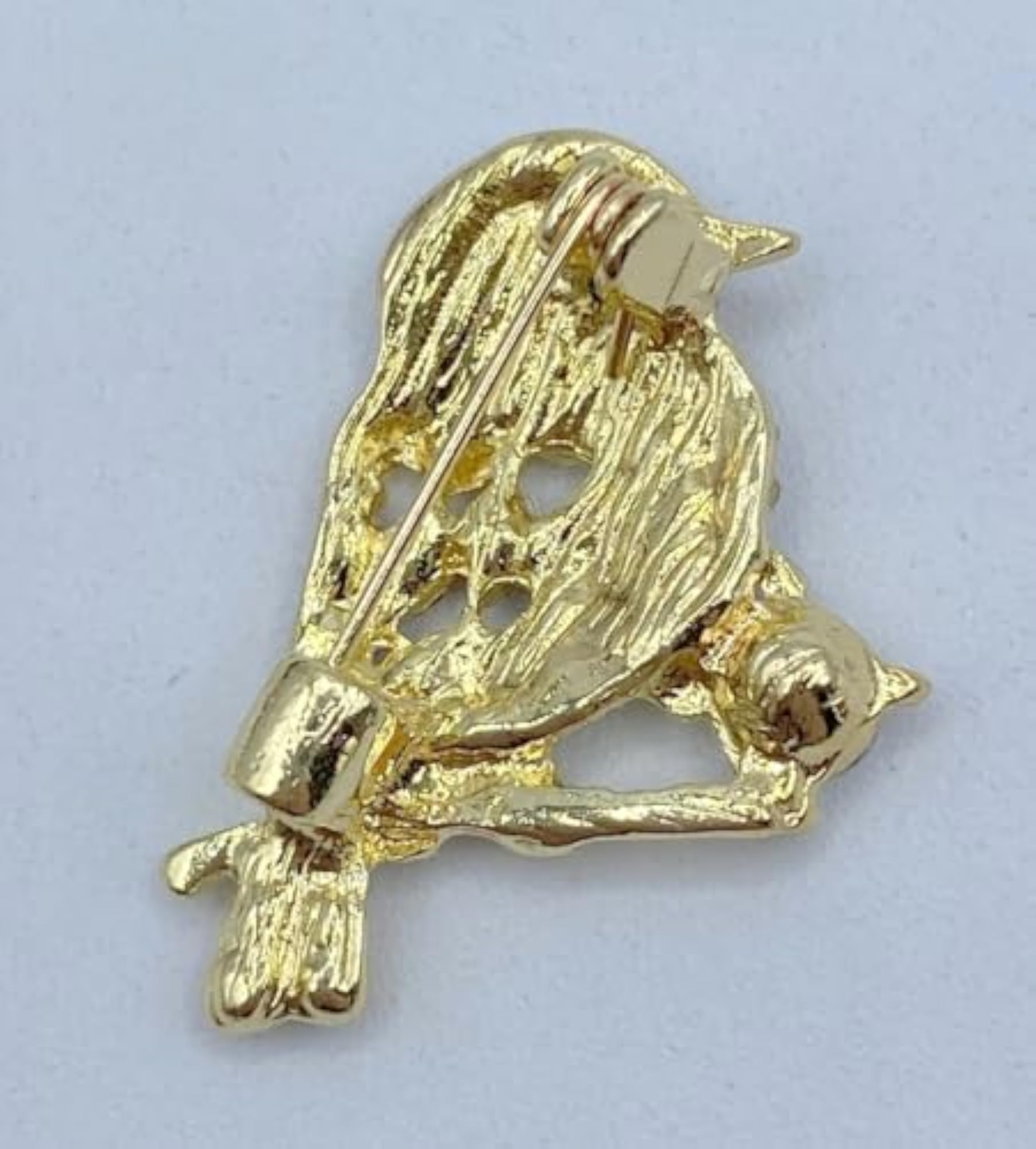 Vintage Magpie Bird Brooch Pin with Sparkling Gemstones