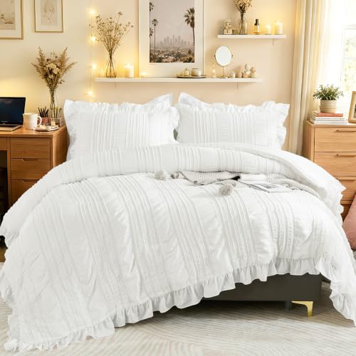 WONGS BEDDING White Queen Comforter Set,Boho Ruffle Comforter for Queen Bed,Soft Seersucker Shabby Chic Bedding Set with 1 Comforter,2 Tufted Pillowcases 90"×90"