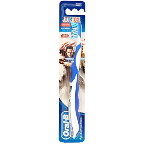 Oral-B Junior Manual Toothbrush with Star Wars Cover