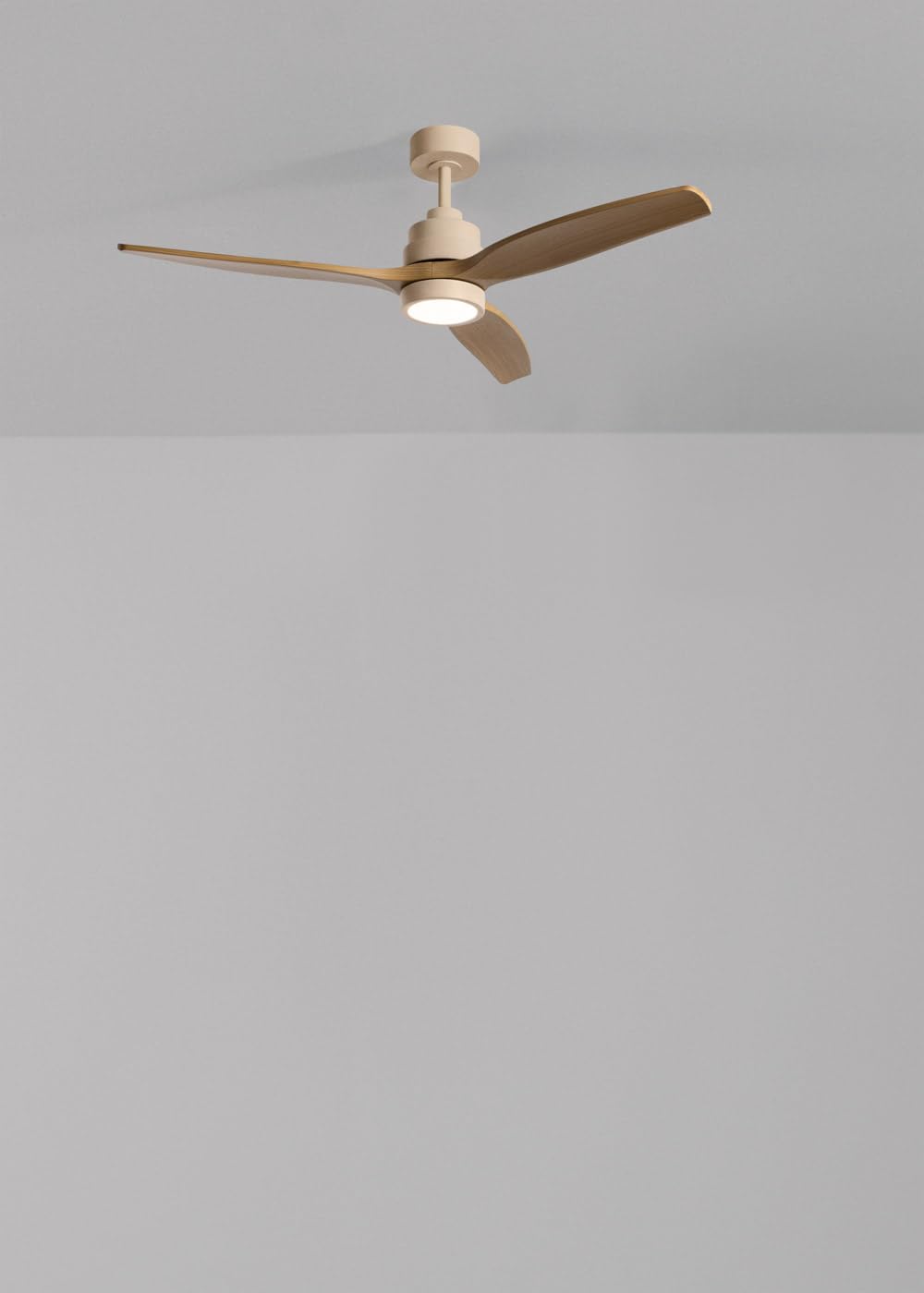 CREATE / WINDSTYLANCE M/Ventilatore da soffitto ABS con luce sabbia pale effetto legno naturale con telecomando/ 40W, Silenzioso, Ø132 cm, 6 velocità, estate-inverno, doppia altezza, motore DC