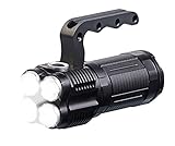 4 extrem leuchtstarke P50-LEDs mit insgesamt 2.000 Lumen • 3 Helligkeitsstufen + Stroboskop • Bis zu 800 Meter Leuchtweite • Bis zu 60 Minuten Leuchtdauer pro Akkuladung • Spritzwassergeschütztes Aluminium-Gehäuse für Outdoor-Aktivitäten