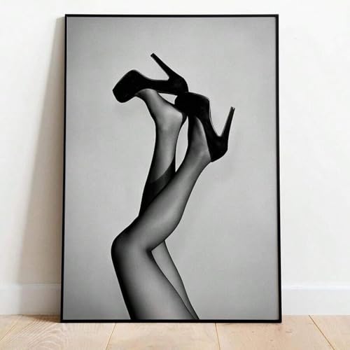 Tableau mural femme à talons hauts 50x70 toile mode noir et blanc