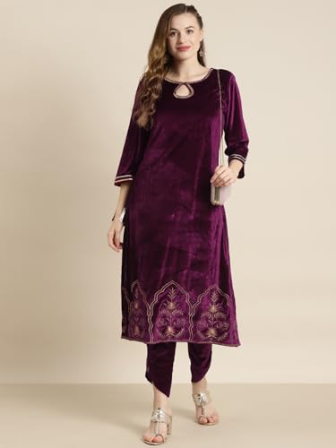 Image of Women's Velvet Hem Zari Embroidered Kurta