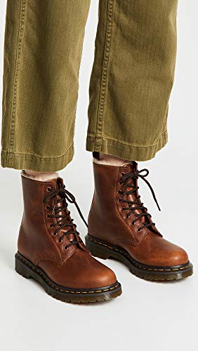 Image of Dr. Martens womens 1460 Serena