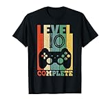 Dieser lustige 10. Geburtstag Junge Spruch ist ein tolles Geschenk zum 10. Geburtstag für Jungs, die gerne zocken und gamen mit Jahrgang 2011. Schöne Geschenkidee für den Sohn, den Bruder, oder das Patenkind. Super Geburtstagsgeschenk.