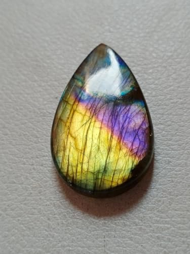 Labradorite violette naturelle en poire 38x22mm pour création de bijoux d'exception