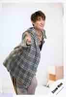 向井康二 公式写真 Amazon.co.jp: Snow Man 公式 生 写真（向井康二）SM01182