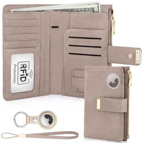 Porte-passeport avec AirTag en cuir Sable clair | L'accessoire de voyage moderne