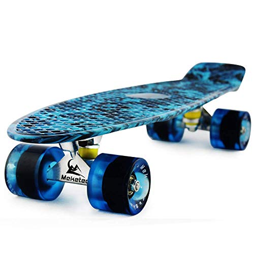 MEKETEC Skateboards parachever 22 Inch niño Cruiser Retro Skateboard Monopatín para niños niños jóvenes Principiantes (Blue Flame)