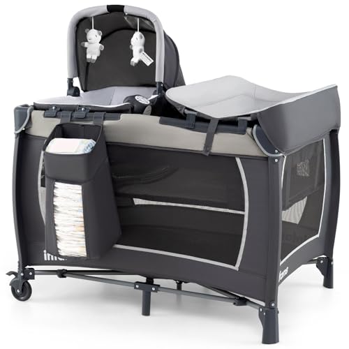 COSTWAY Cuna de Viaje Bebe con Colchón, 5 en 1 Centro de Actividades para Bebés con Cambiador, Cuna para Bebé, 2 Juguetes Colgantes y Caja de Música, Ruedas Móviles y Cesta de Almacenamiento (Gris)