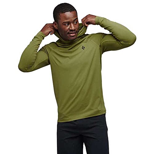 Male model wearing the BLACK DIAMOND Alpenglow Long Sleeve Hoodie. Front view