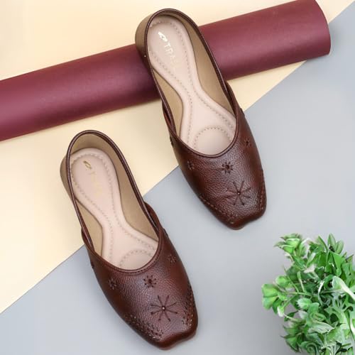 Image of TRASE Traditional Jutti for Women & Girls | Flat Sole, Soft Lining, Cushion Footbed | Comfortable Ethnic Footwear for Festive, Wedding & Casual Wear