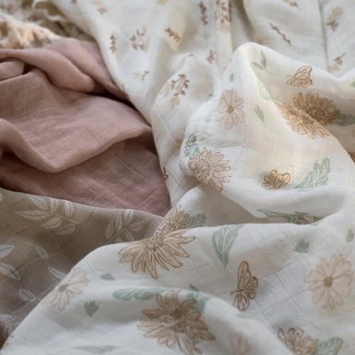 Image of GLLQUEN BABY Muslin Swaddle Blankets 4-Pack Breathable Receiving Blankets (35 inch x 40 inch) Soft Baby Blankets for Girls and Boys Newborn Essentials Muslin Burp Cloths Swaddle Wrap Baby Gift(Sunflower)