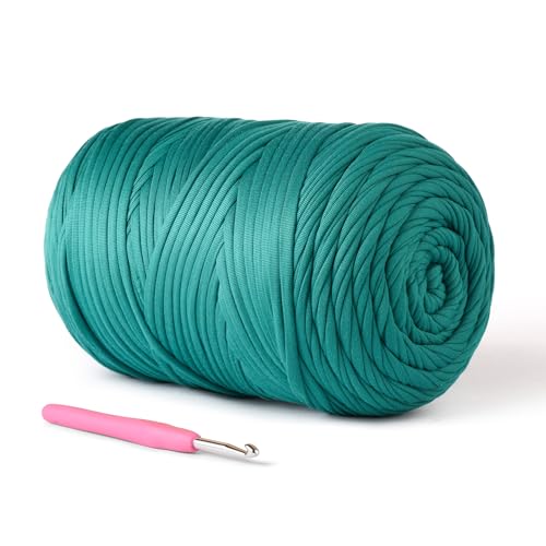 Image of (800g /228yds) T Shirt Yarn, Soft Tshirt Crochet Yarn for Crafts and DIY Knitting Crocheting Cloth /Bag /Basket /Coaster, 100% Polyeste Elastic Fabric Chunky Thick Yarns for Crocheting (Peacock Green)