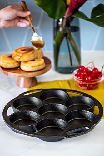 Image of Lodge Cast Iron Mini Cake Pan
