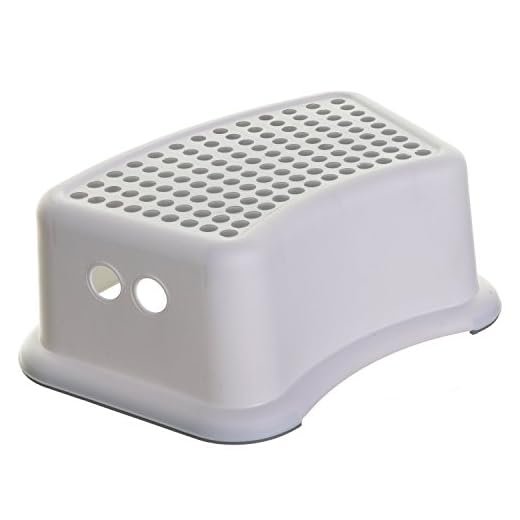 Dreambaby Step Stool for Kids - Non-Slip Base and Contoured Design for Toilet Potty Training and Sink Use