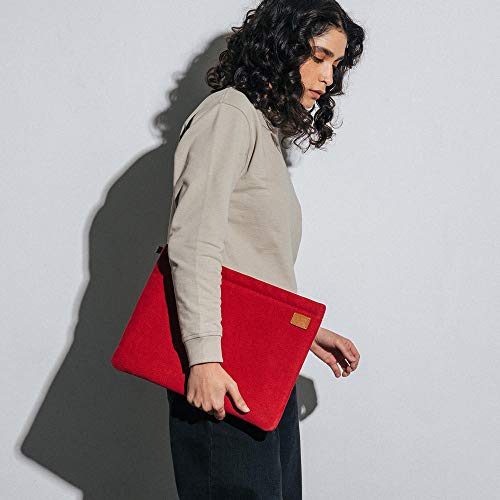 Image of DailyObjects Solid Skipper Sleeve | Stylish Durable Poly Cotton Canvas Material for Laptops & iPads | Zip Closure & Soft Cotton Inner Lining with Printed Slip Pockets
