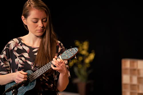 Ortega Guitars Ukulélé Soprano bleu – Keiki K2 – Kit de démarrage incluant Accordeur, Courroie, 5 Médiators Medium et… - Les Beatles, Paul McCartney, John Lennon, RIngo Starr, George Harrison Ortega Guitars Ukulélé Soprano bleu - Keiki K2 - Kit de démarrage incluant Accordeur, Courroie, 5 Médiators Medium et… – Image 4