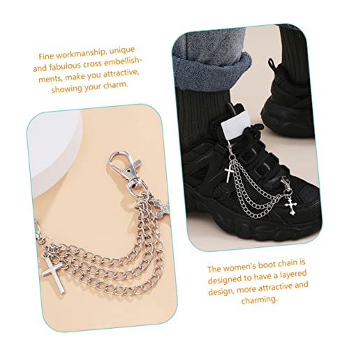 Accessoires bijoux goth pour customiser des bottes en cuir ternes