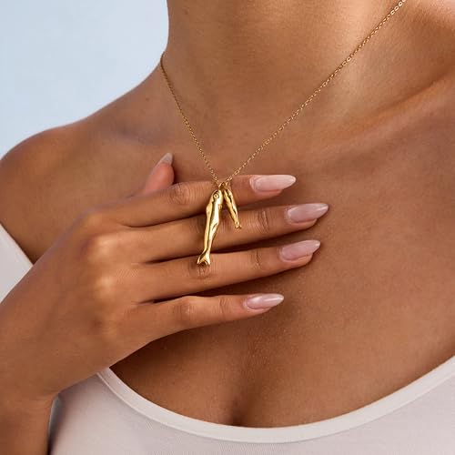 Fish Pendant Necklace for Women, Dainty Ocean-Inspired Chain Jewelry2
