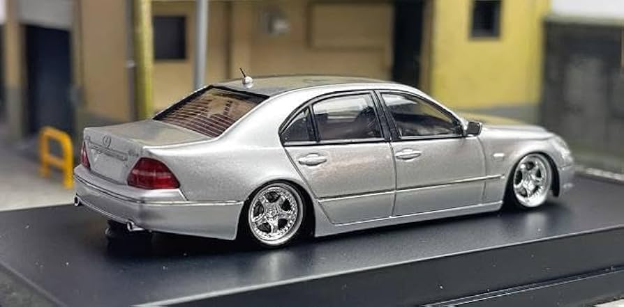 Amazon | 1/64 レクサス LS430 VIP 銀 | ミニカー・ダイキャスト