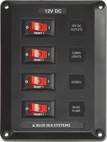 BlueSea Panel de interruptores con 4 interruptores.