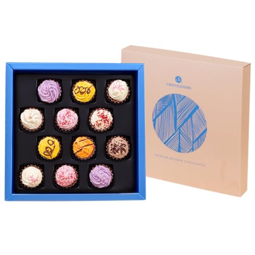 CHOCOLISSIMO - Schokolade Geschenk - 12 handgemachte Cupcake Luxus Pralinen in edler Verpackung, Sonderedition Süßes aus der Confiserie - zu Weihnachten, Valentinstag, für Frau, Mann - Square Maxi