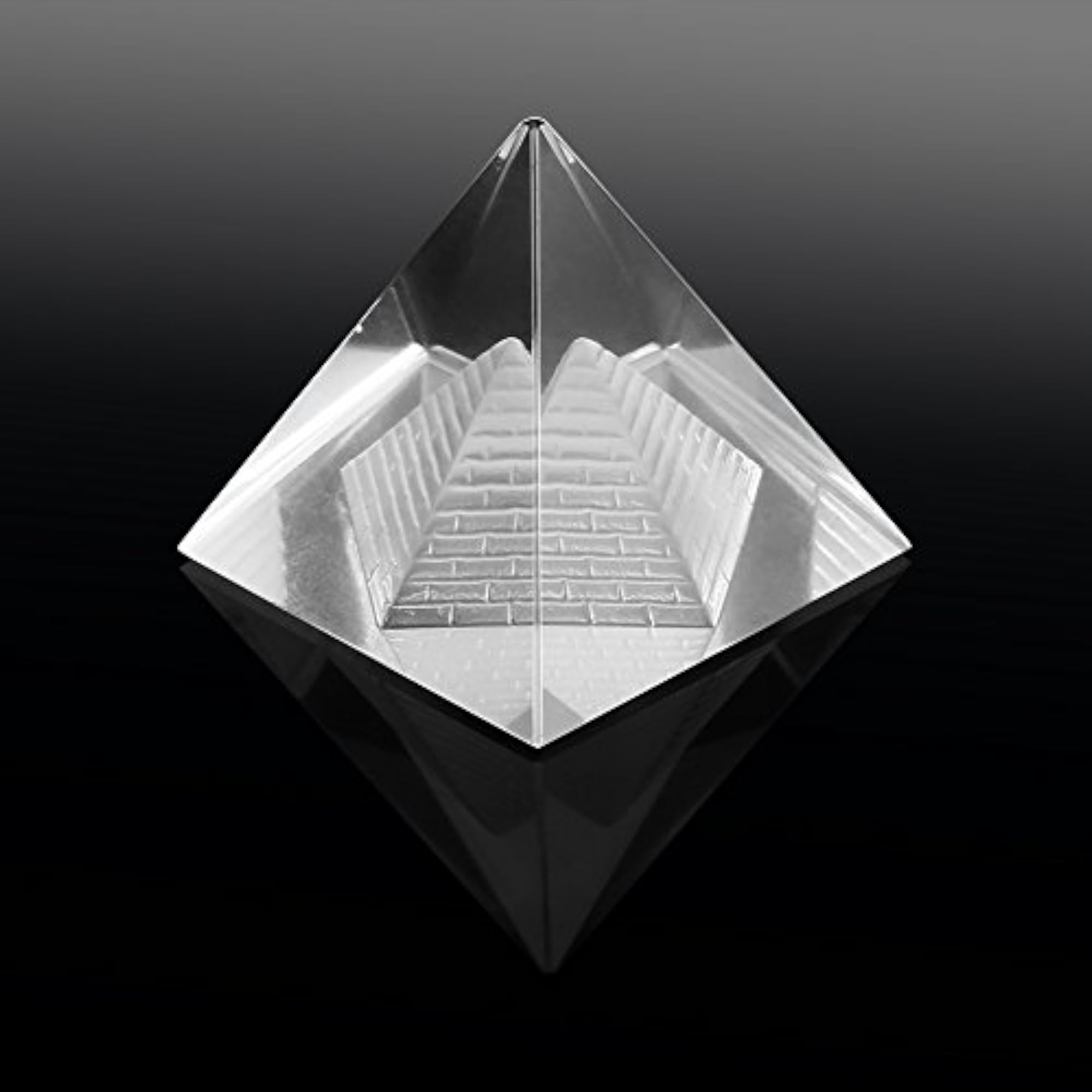 Quartz Pyramid Figurines for Home Decoration