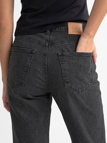 Image of Urbano Fashion Women's Mid Rise Bootcut Washed Jeans Stretchable
