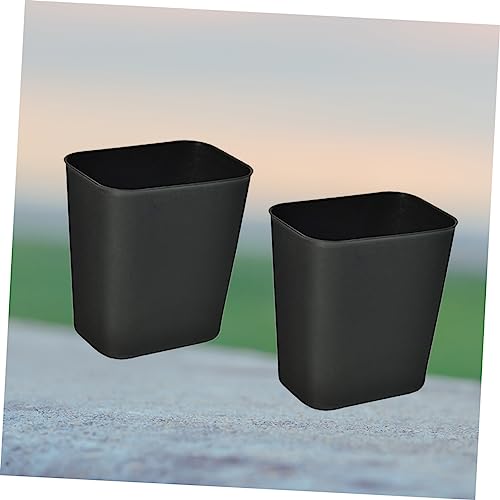Caneca de basura pequeña negra rectangular de plástico miniatura 4