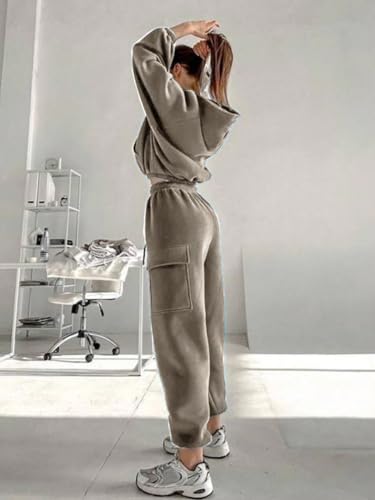 Image of KOTTY Women's Co-Ords Solid Sweatshirt With Sweatpant
