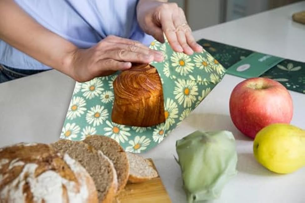 Beeswax Wraps for food 3-Pack, bee wraps reusable with Multi-function brush, Eco-Friendly to Wrap Fruits & Bread,sandwich Wraps (S,M,L) with Daisy Design