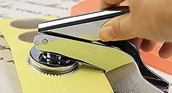 100pcs Gold Blank Embosser Stickers - 45mm Metallic Foil Embossing Stickers with Serrated Edge, Self-Adhesive, Ideal for Awards, Legal, Notary Seals