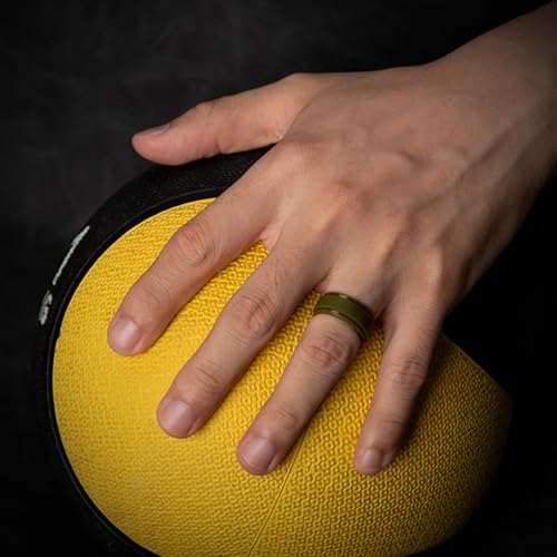 Image of Egnaro Men's Silicone Wedding Rings: Classic Black Step Edge Rubber band 10mm Wide 2.5mm Thick- Hypoallergenic for Gym /Outdoor /Gift(1 /4 /7 Variety Pack with Half Size)