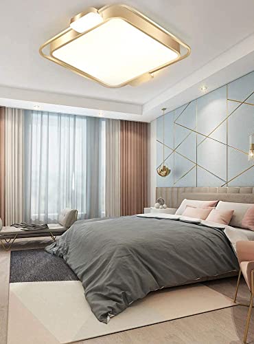 Plafonnier LED carré dimmable pour optimiser les plafonds bas
