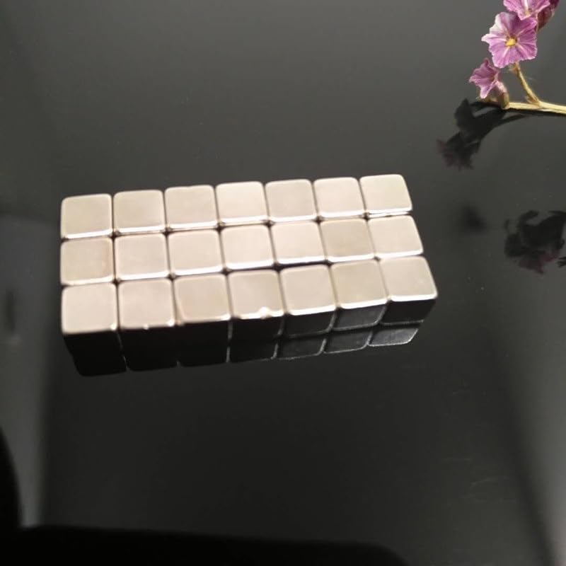 5/10/50pcs/lot 3x3x3 4x4x4 5x5x5 Square NdFeB Rare Earth 3 * 3 * 3 4 * 4 * 4 5 * 5 * 5 Neodymium Magnet(50pcs 5x5x5mm)