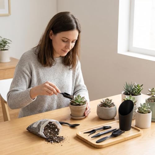 Cuchara para tierra de jardín y bonsái mini negra miniatura 2