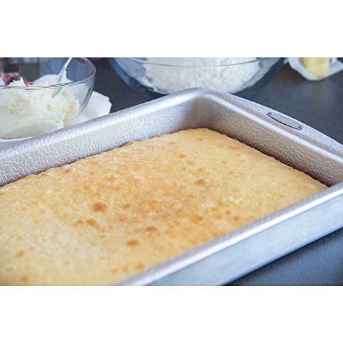 Unik Always Cake Pan Kitchen Accessory 9 x 13 inches Durable Aluminum Transitional Rectangle