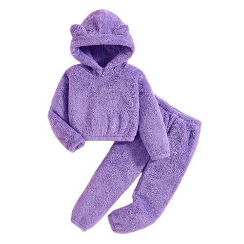 Idée cadeau originale : ensemble sweat à capuche et jean pour garçon