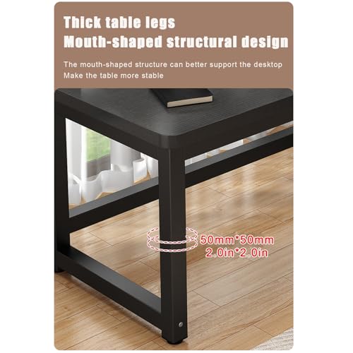 Bureau carré au design polyvalent et support robuste pour l'étude