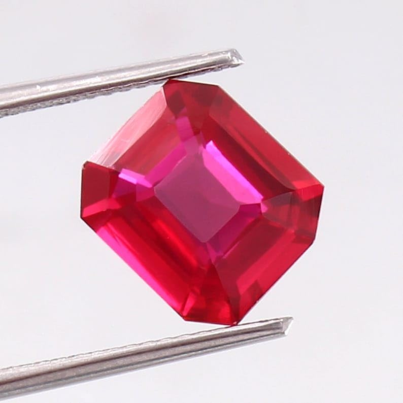 1 pièce de rubis naturel 8,5 x 10 x 5,6 mm en forme d'émeraude à facettes pour la fabrication de bijoux (bricolage, bague, pendentif, collier) |GH_NAT_13408, 8.5x10x5.6mm, Gemme, Rubis