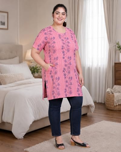 Image of In Love Women's All-Over Printed Cotton Plus Size Longline T-Shirt with Pockets