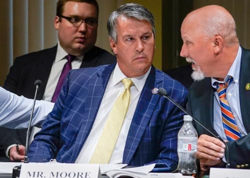 A done deal, or just getting started? Podcast Por  arte de portada