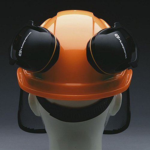 Casco de seguridad Husqvarna y equipo de protección forestal 7