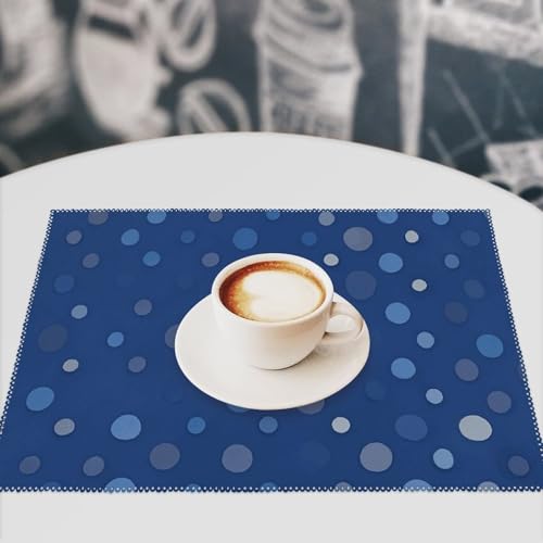 Sets de table à pois pour repas de famille conviviaux - 8