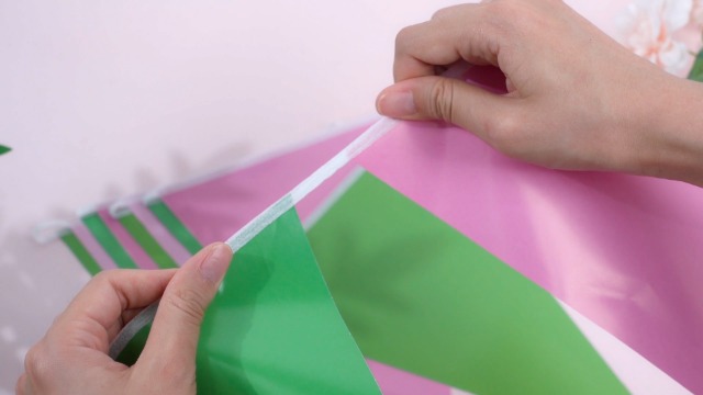 Pasimy Wimpelbanner – 15 M / 60 Stück Rosa-grüne Dreiecksflaggen, Partydekoration Für Geburtstag, Babyparty, Karneval & Hexen-Motto