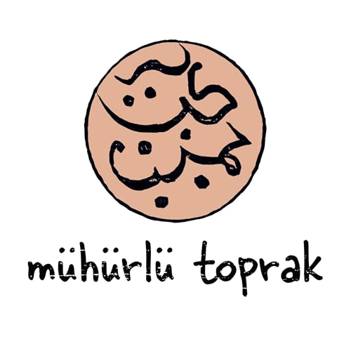 M&uuml;h&uuml;rl&uuml; Toprak Podcast Por Mustafa Avcı & Uğur &Ouml;zdemir arte de portada