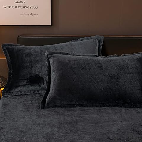 Pangzi 2 Pack Solid Flannel Plush Pillow Cases Covers,Velvety Soft Heavyweight (Standard: 20x26, Black) Cover