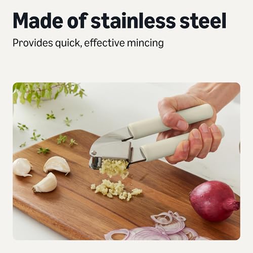 Amazon Basics Garlic Press, Stainless Steel Garlic Mincer & Crusher with Soft-Grip Handle, Dishwasher-Safe, Linen Gray - Image 3