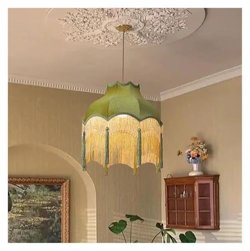 Lustre LED pour éclairer une pièce sombre avec un plafonnier vert tissu
